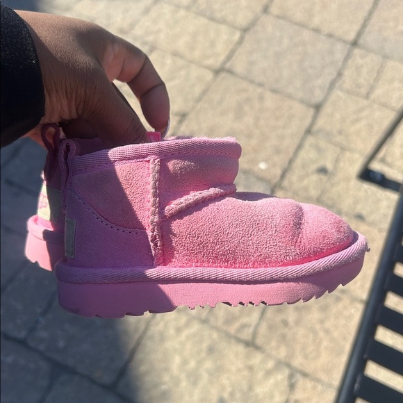 UGG Baby punkSuede Baby Booties Size 6 - Picture 2 of 5